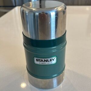 Stanley travel mug for hot foods or coffee